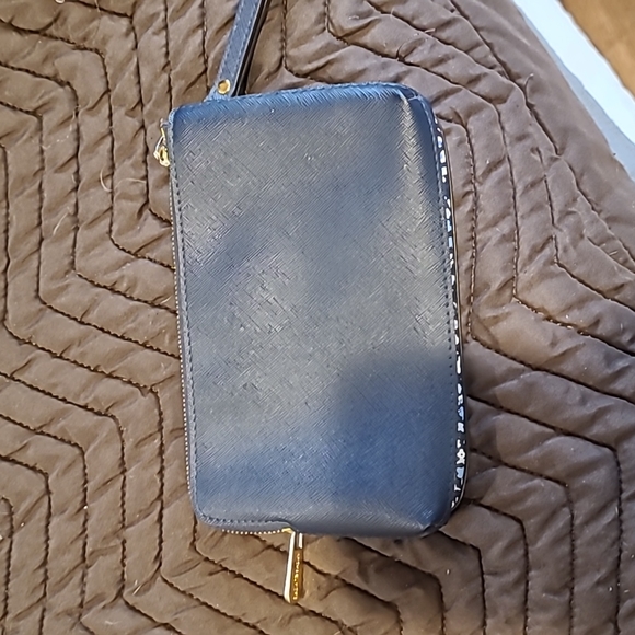 Purse - Picture 2 of 3